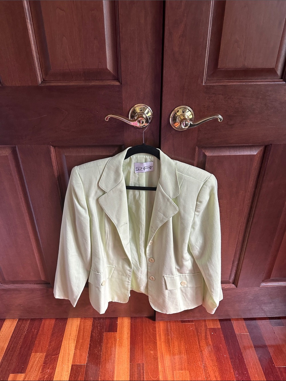 Women's Pale Green Tailored Blazer with Notch Lapel